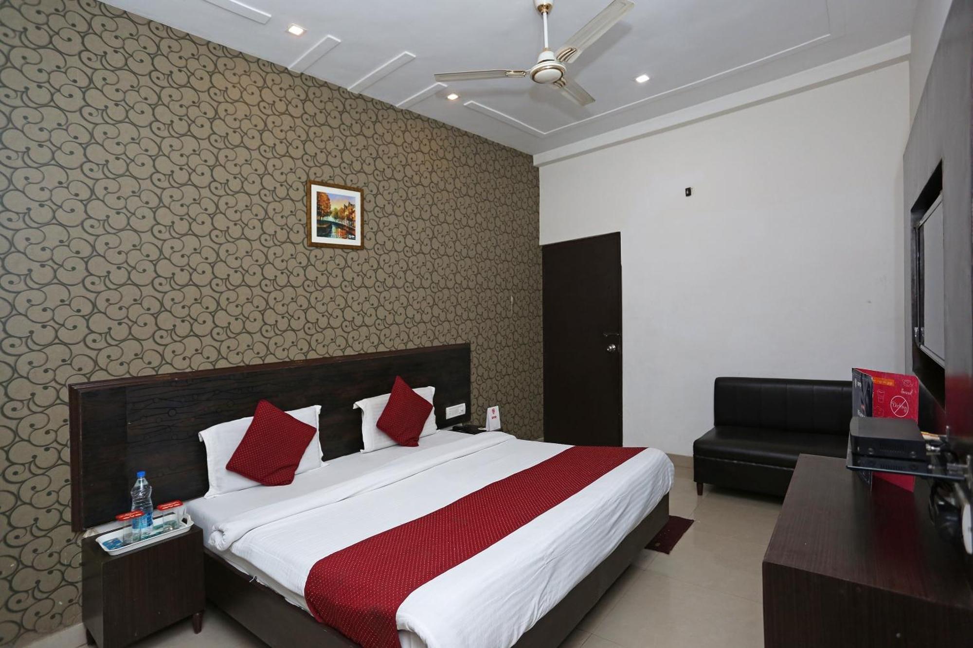 Hotel O Kanha Continental アーグラ エクステリア 写真